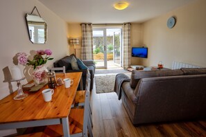 Howgills Apartment 8 - Open plan lounge area
