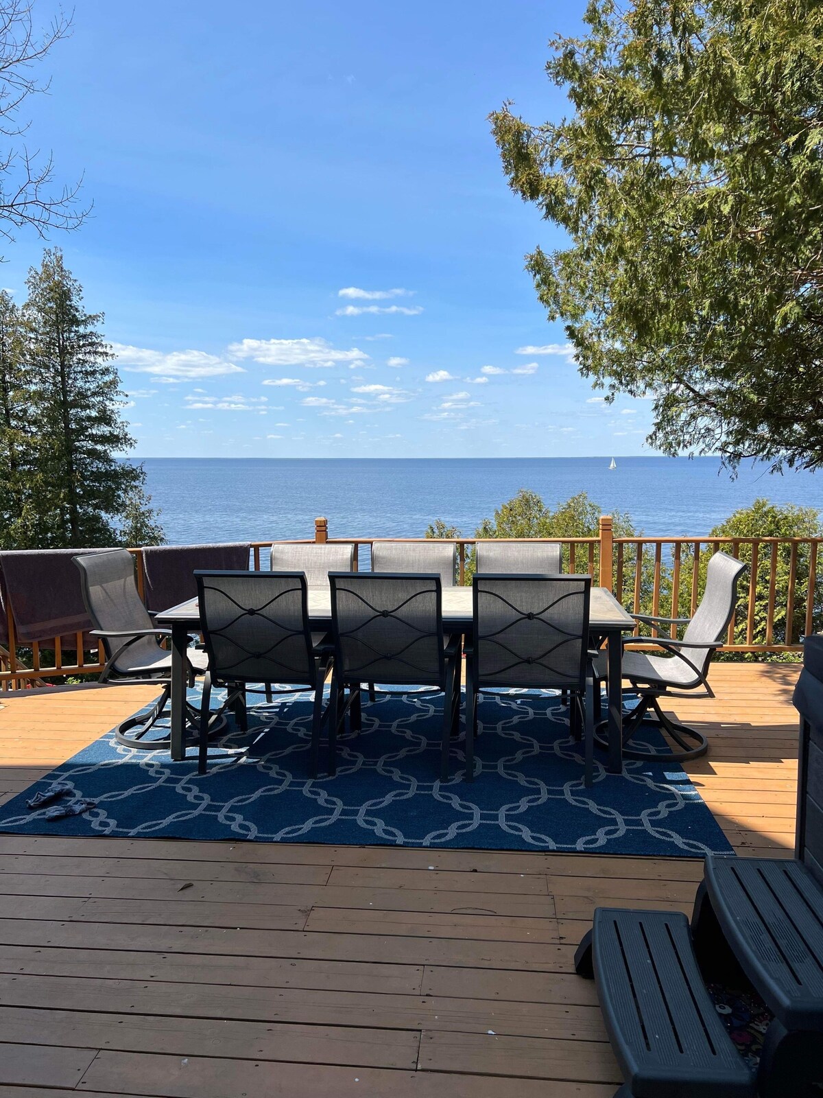 Waterfront Serenity: Unforgettable Door County Retreat