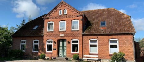 Unser Bauernhaus in der Frontansicht