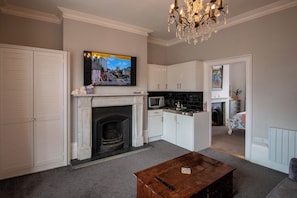 Living room (2)