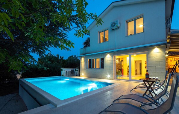 pool