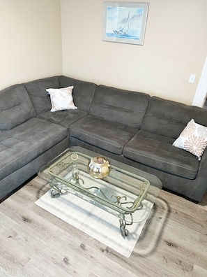 Comfortable, cheerful living room