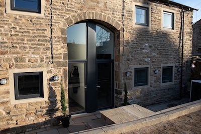 Unique Barn Conversion in Saddleworth