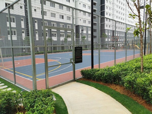 Sport court