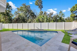 Private Pool (Heating Available)