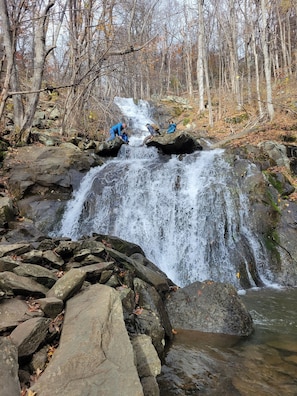 Nearby Hiking and Waterfalls (Upper Shamokin Falls)