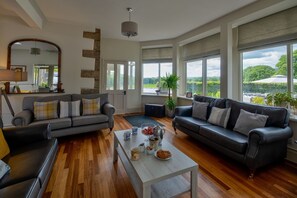 Howgills House - Front living room area