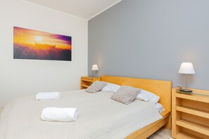 A quiet bedroom perfect for relaxing. 