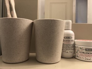 Équipements de salle de bain