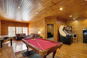Spielezimmer