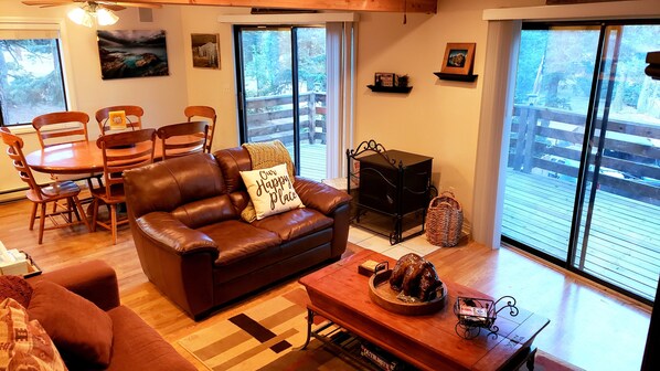 Living room/ Dinning room