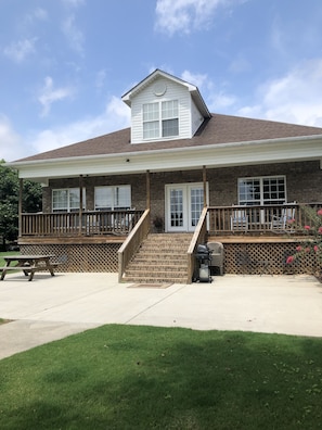 Front of Lakehouse facing the water