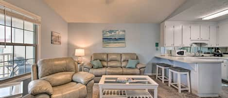 Panama City Beach Vacation Rental | 1 Story | 1BR | 1BA | 608 Sq Ft