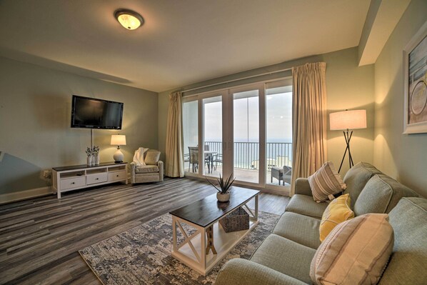 Panama City Beach Vacation Rental | 1-Story Condo | 1BR | 2BA | 1,047 Sq Ft