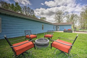 Home Exterior | Outdoor Seating