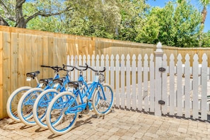 Complimentary Bicycles Seasonally Included !