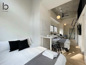 queen size bed