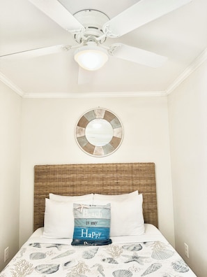 Queen size bed.