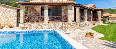 Villa La Isla with Private Pool