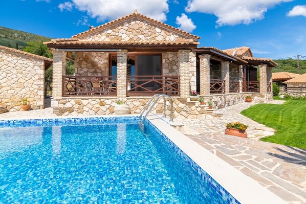 Villa La Isla with Private Pool