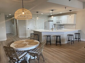 Kitchen/ Breakfast table 