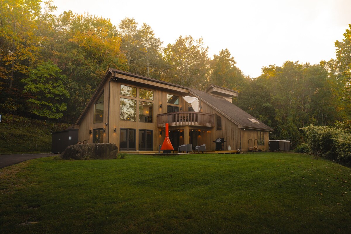 House in Highland: Secluded Retreat