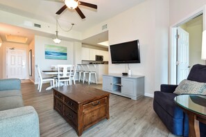 The Palms of Destin 1116 - Open Floor Plan