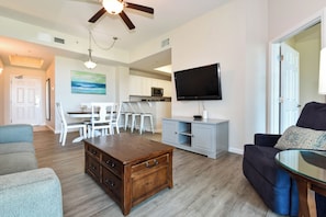 The Palms of Destin 1116 - Open Floor Plan