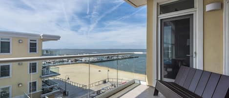 Spectaular views of the Rehoboth Bay from the balcony.