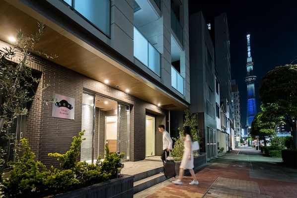 Front of property – evening/night