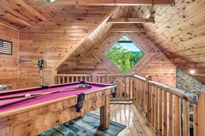 Spielezimmer