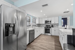 Kitchen (1)