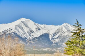 Home Exterior | Mountain Views