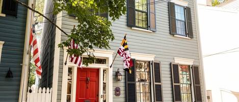 Welcome to the Red Door Gem!