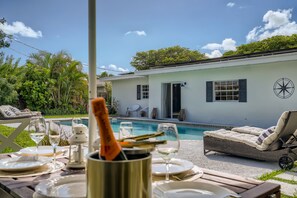 We are ready to welcome you at home! Sun, Pool, Hot Tub, garden, get set, go!