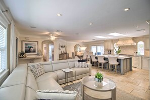 Living Room | Air Conditioning