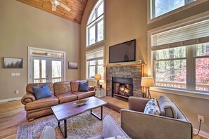 Living Room | Keyless Entry