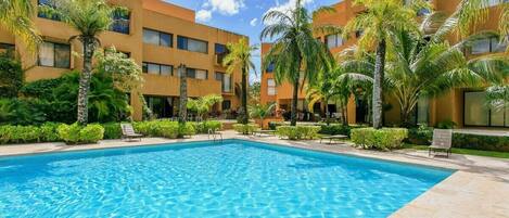 Beautiful resort-style pool to enjoy