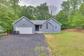 House Exterior | 3 Steps to Access | Keyless Entry