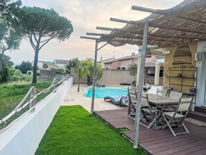 Ombre, Piscine, Arrière-Cour, Jardin, Cour, Balcon, Aménagement Paysager, Structure En Plein Air, Hacienda, Recours