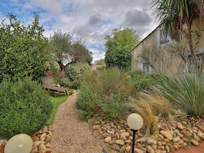 Plante, Nuage, Ciel, Communauté Des Plantes, Paysage Naturel, Arbre, Lot Terre, Végétation, Herbe, Suppression Des Plantes Ligneuses