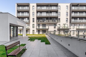 Udsigt til gårdsplads