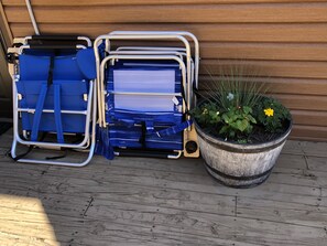 Owner provides (4) NEW Beach Chairs- please rinse sand off and keep on deck.