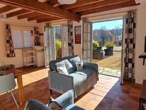 Gite 1 open plan living room