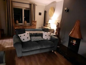 Lovely relaxing lounge/diner