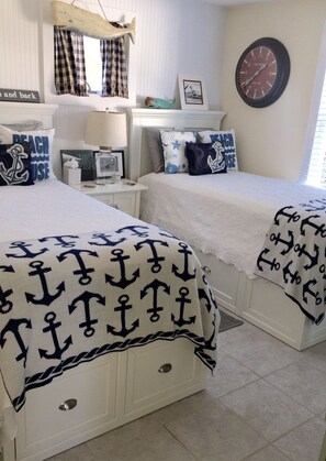 Downstairs bedroom 
