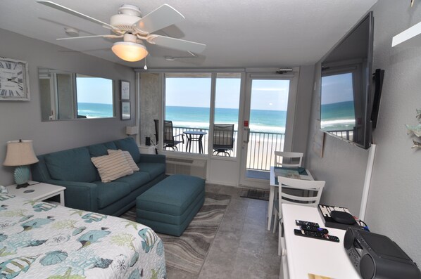 Welcome to our Daytona Beach Shores beautiful ocean front condo 