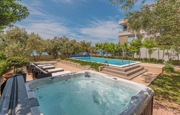 pool