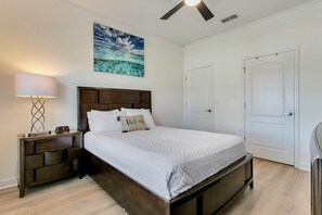 Bedroom #1 1st floor Queen bedroom with Smart TV