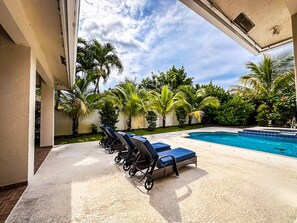 Large pool deck